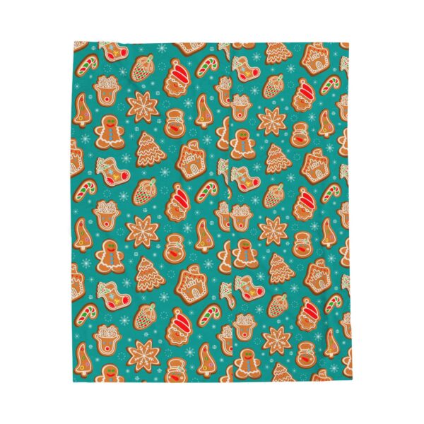 Holiday Gingerbread Pattern Velveteen Plush Blanket — Cozy Christmas Throw